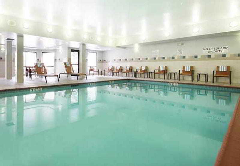 Отель Courtyard By Marriott Salinas Monterey Экстерьер фото